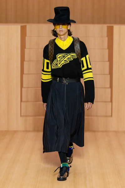 Look 44
